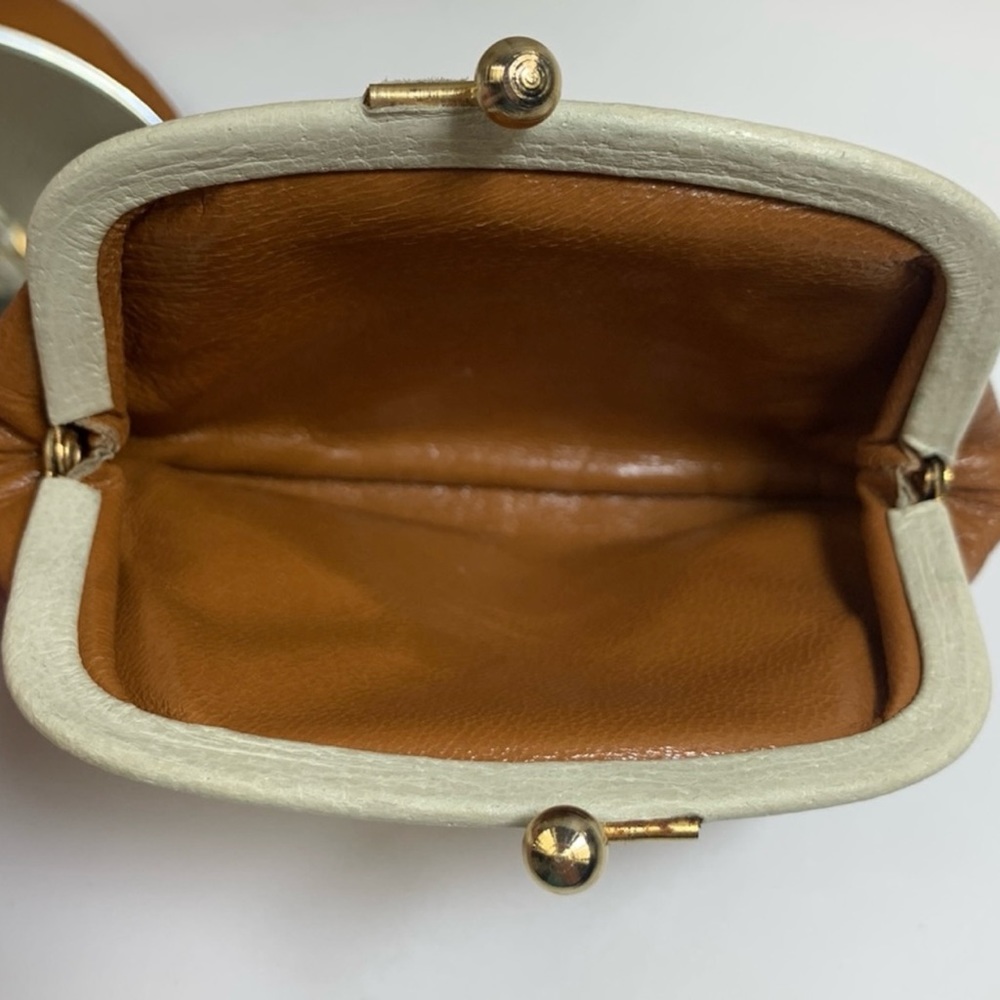 Nettie Rosenstein Vintage 1950s Handbag Creme with Gold
Key Lock Satchel Rare - Picture 11 of 15